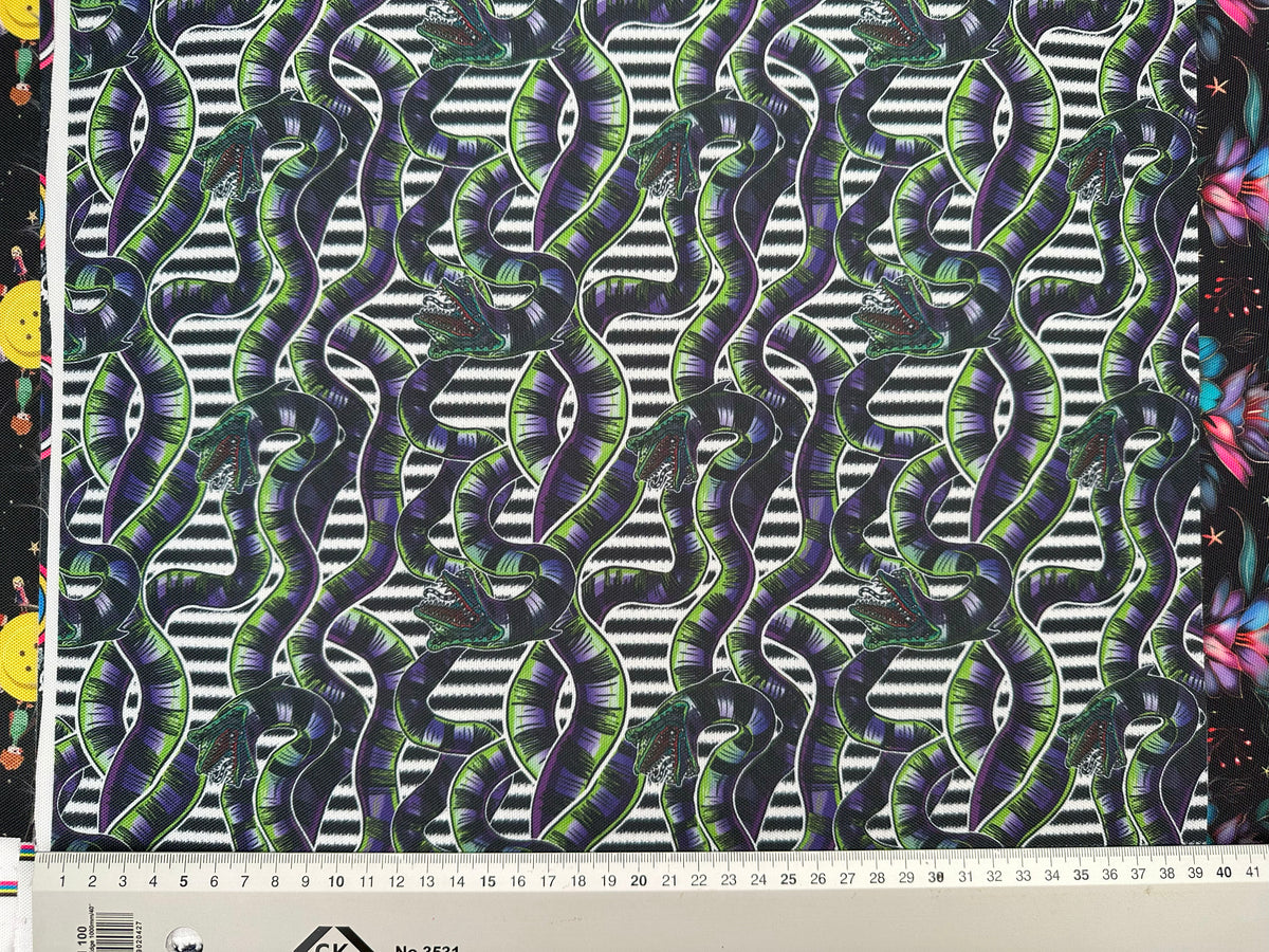 WPC White Sandworms Off-Cut – Misfits Fabric, UK