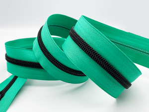 Green Zipper Tape with Black Teeth, #5 nylon zips